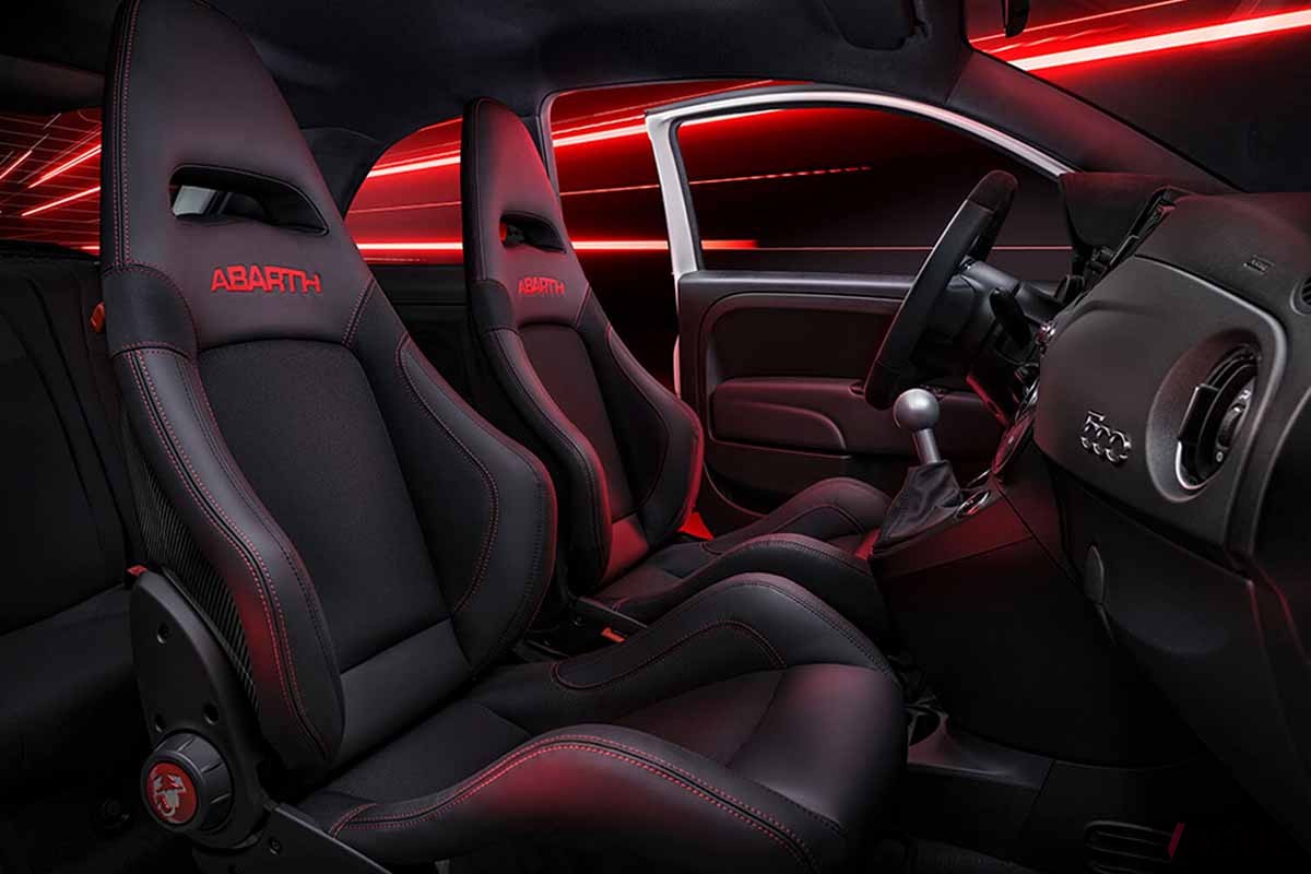 アバルト新型「695コンペティツィオーネ」