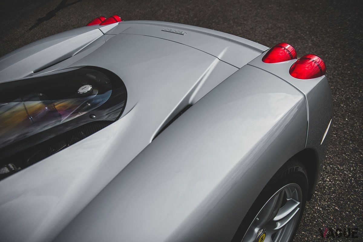 2003年式「フェラーリ エンツォ」©2023 Courtesy of RM Sotheby's