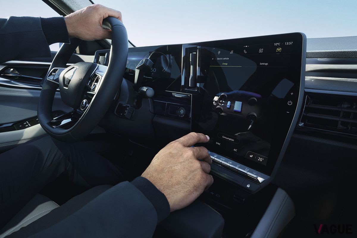 世界初公開されたルノー新型「エスパス」のインテリア