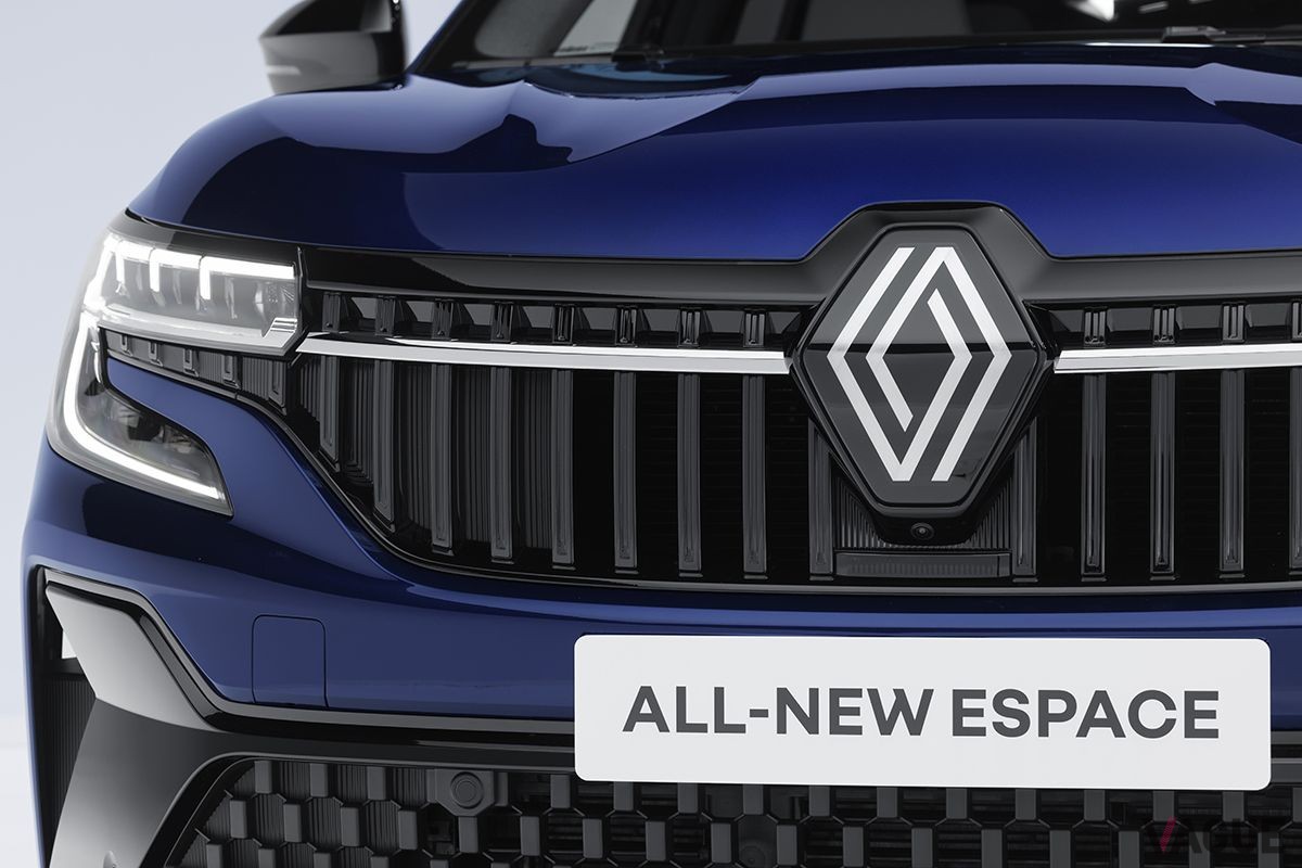 ルノーの新型クーペSUV「ラファール」の兄弟モデルとなるルノー新型「エスパス」
