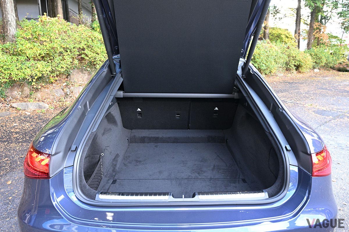 旧車乗りにもEVの面白さやポテンシャルの高さを痛感させたメルセデス・ベンツのフラッグシップEV「EQS450＋」