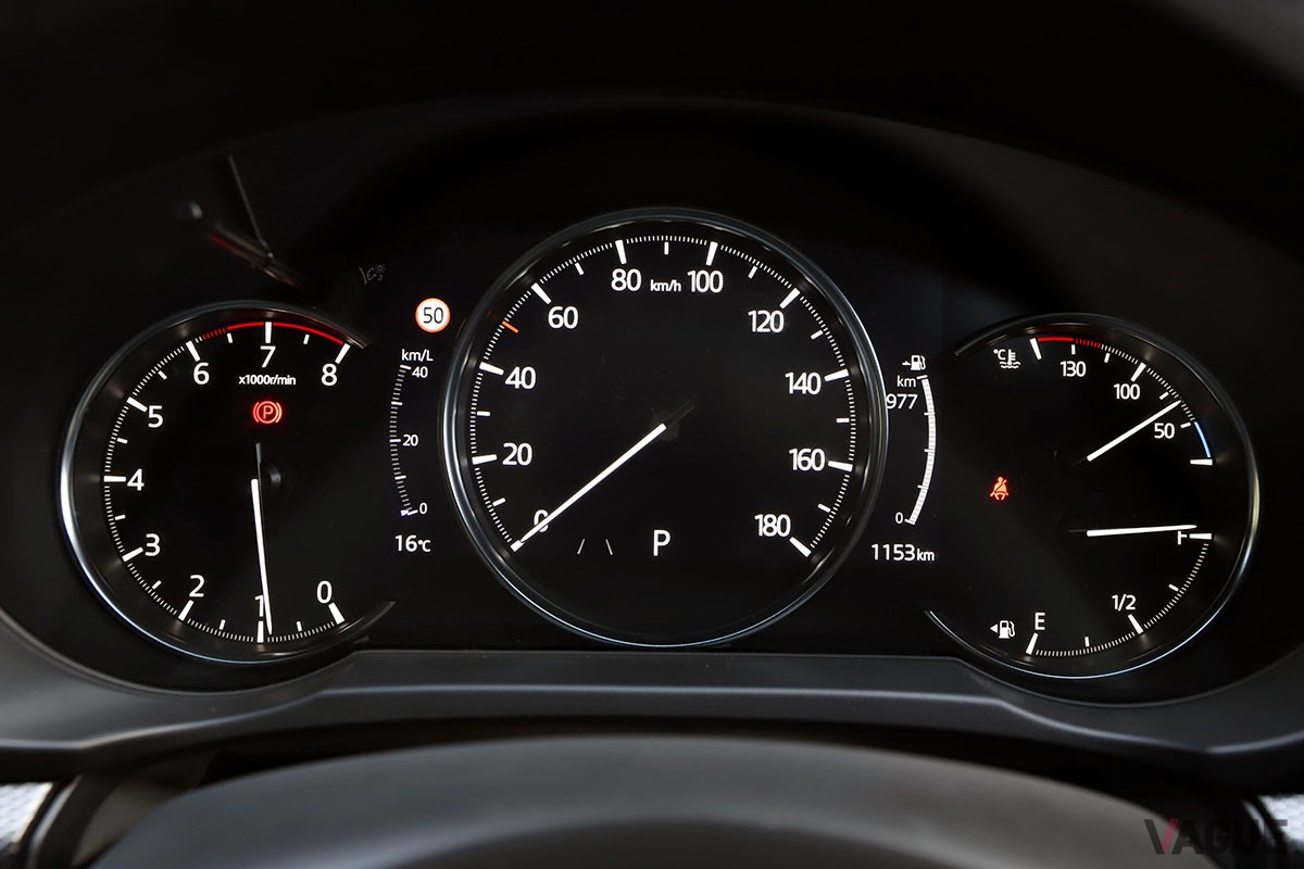 マツダ「CX-8 25S スポーツアピアランス」