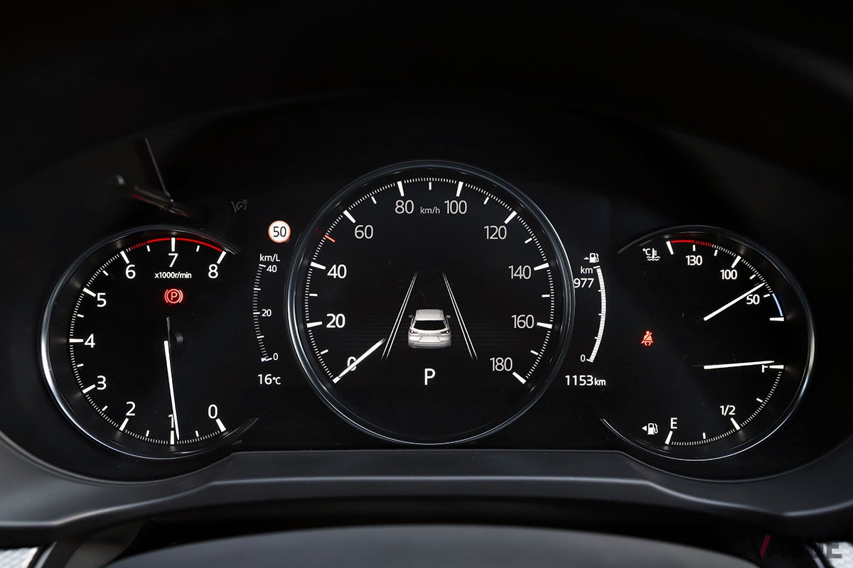 マツダ「CX-8 25S スポーツアピアランス」