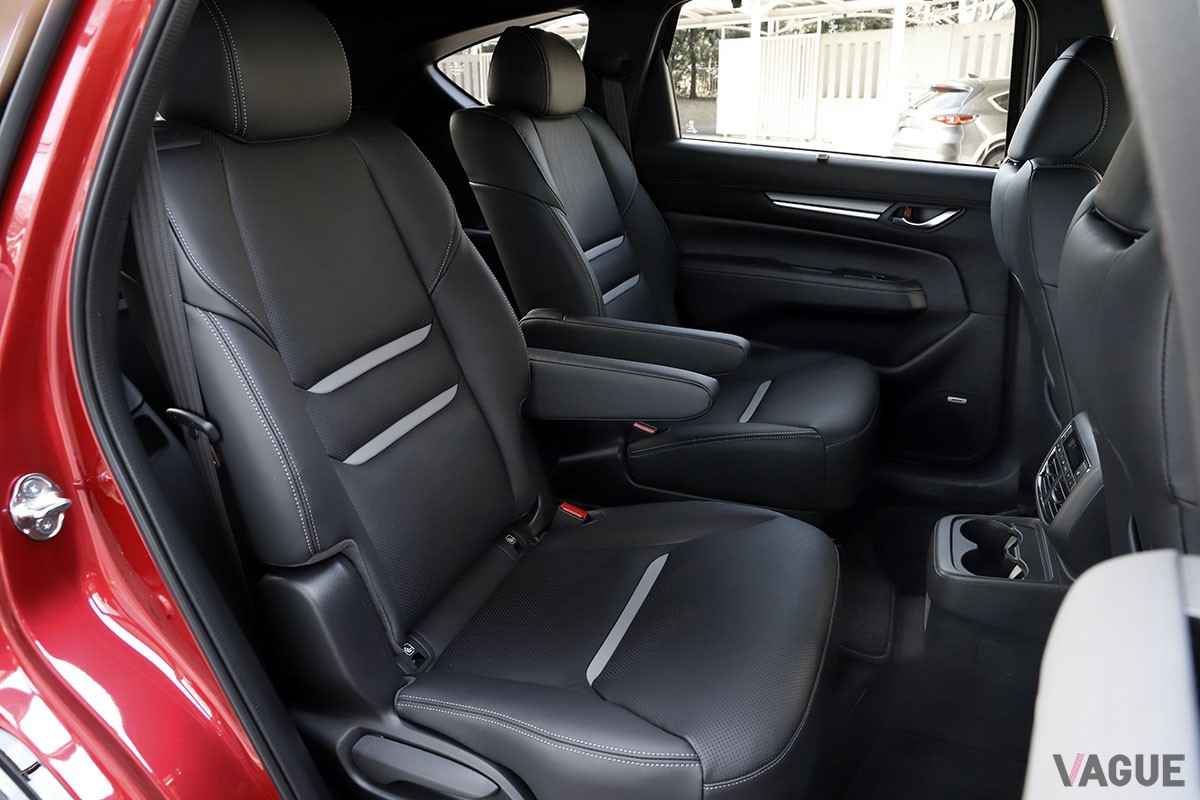 マツダ「CX-8 25S スポーツアピアランス」