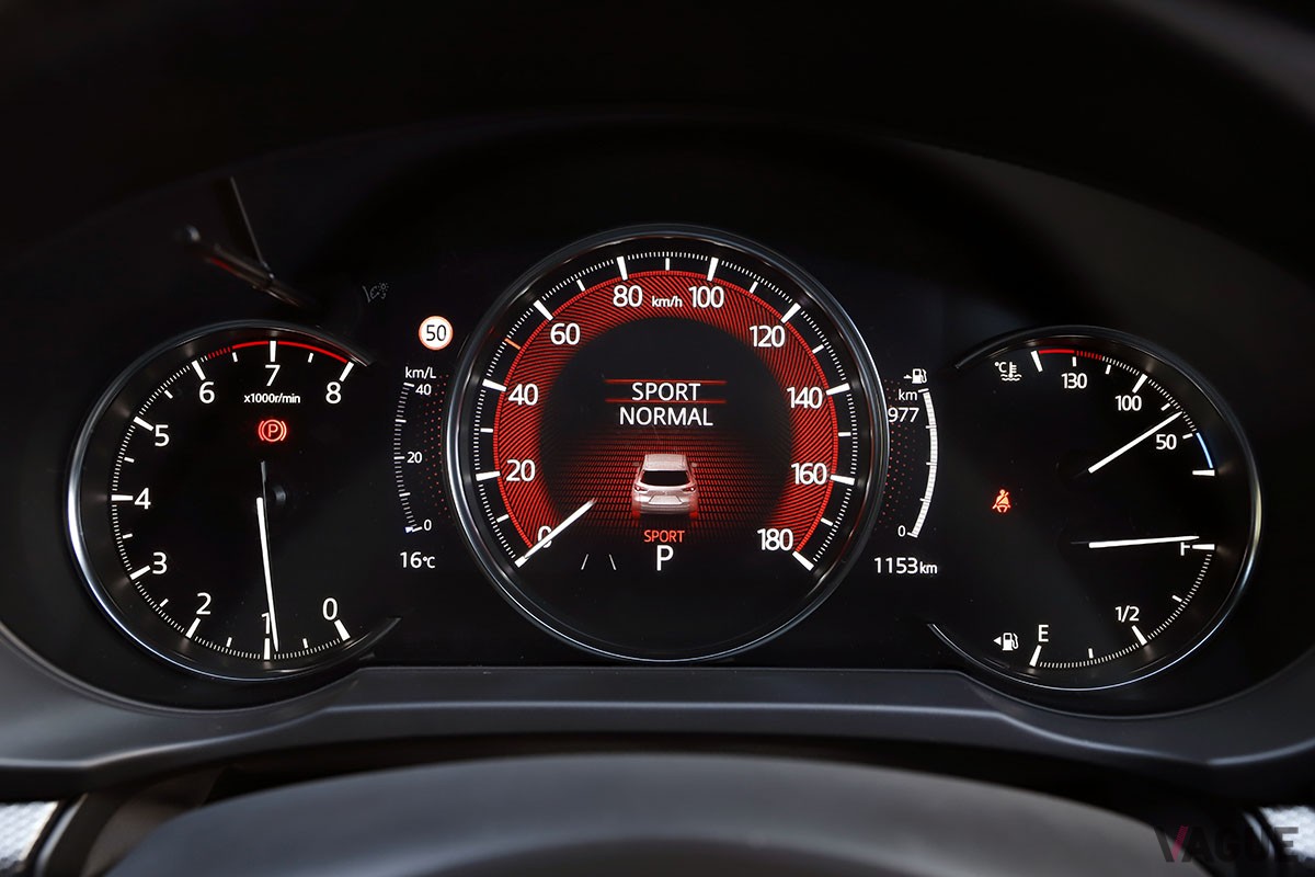 マツダ「CX-8 25S スポーツアピアランス」