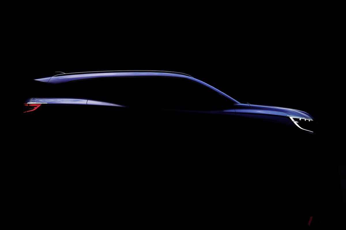 ルノー新型「エスパス」のシルエット