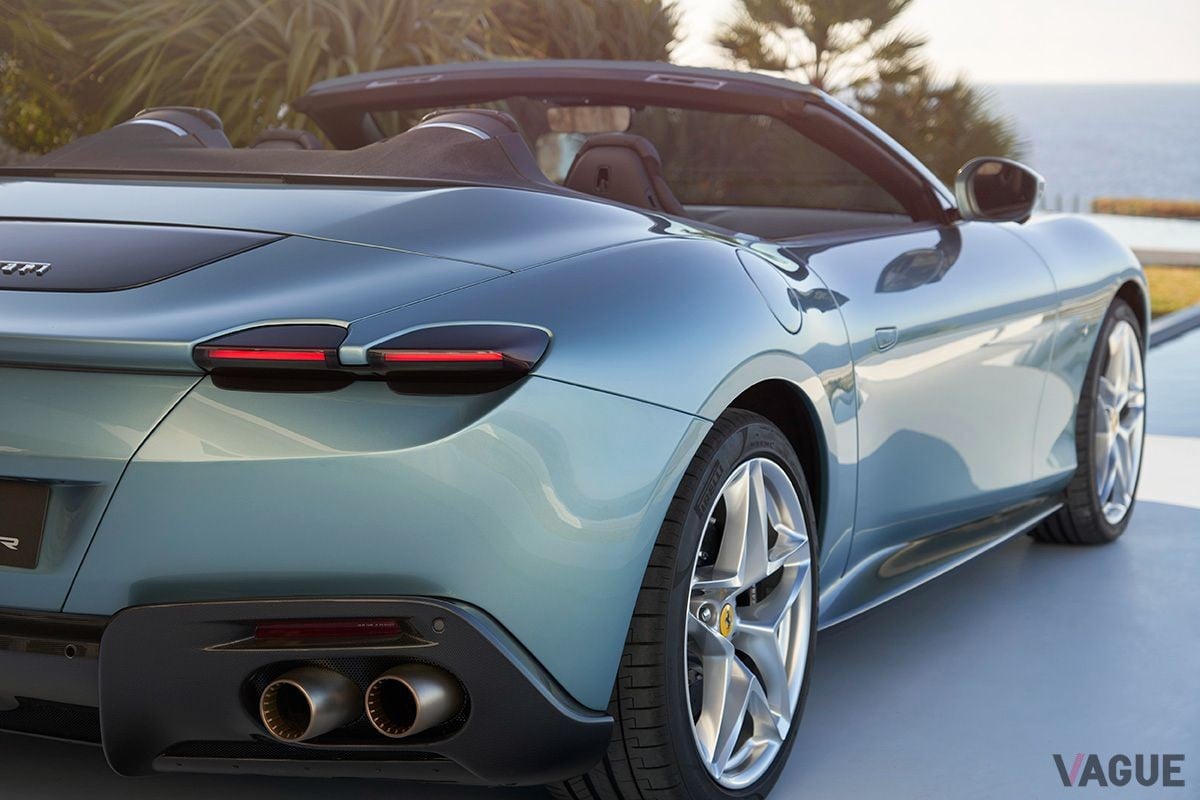 フェラーリ新型「ローマ・スパイダー」。年収いくらぐらいならば憧れのフェラーリ・オーナーになれるのだろうか