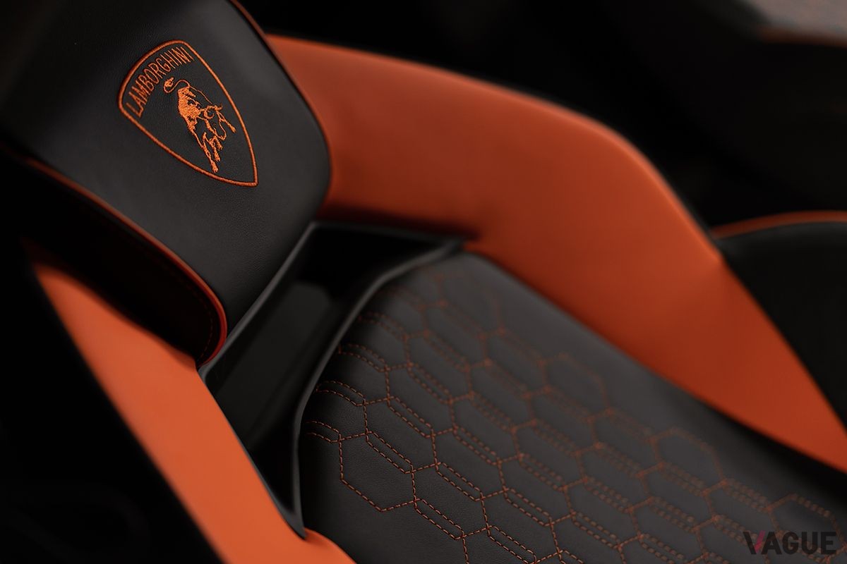 ランボルギーニ新型「レヴェルト」のインテリア