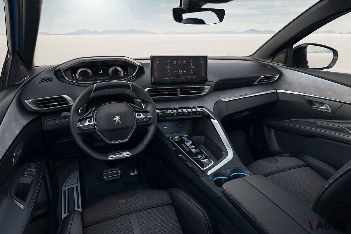 48Vハイブリッドシステムが搭載されたプジョー「5008」のインテリア