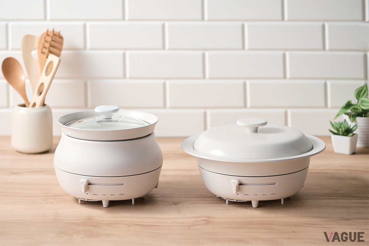 エレコム「HOT DISH cocotte」は、食卓で使いやすい小型のIHクッキングヒーターと専用のなべのセット