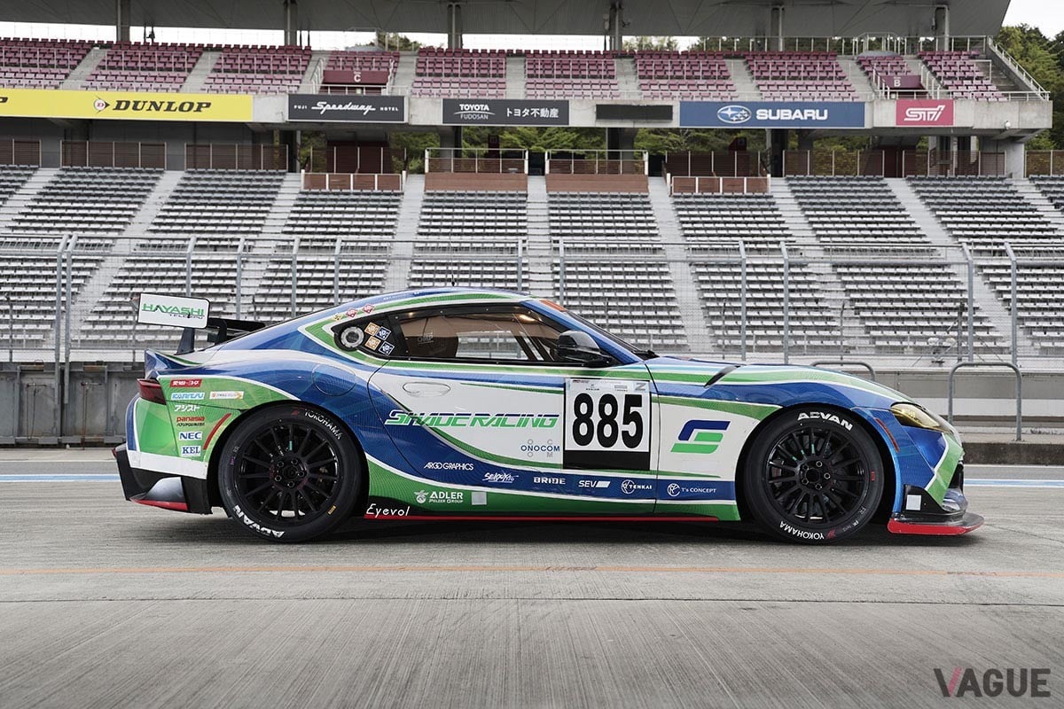 世界のレースで活躍中のトヨタの市販レーシングマシン「GRスープラGT4」。サーキットにおいてキレのある走りを見せつけた