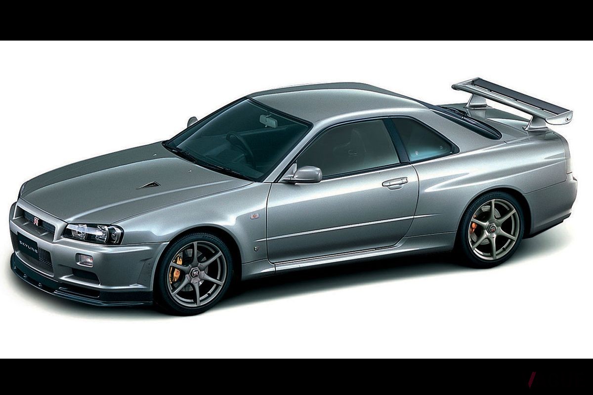 日産5代目「スカイラインGT−R」（BNR34型）