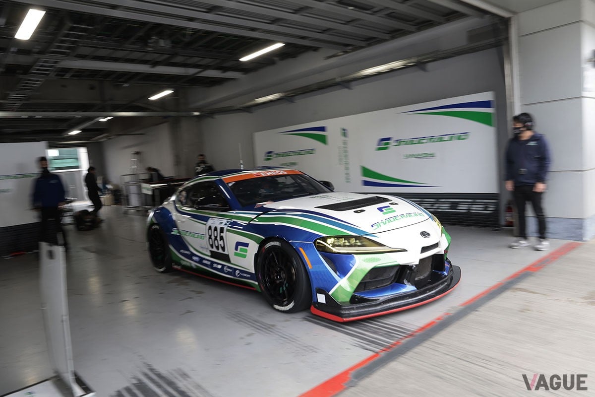 世界のレースで活躍中のトヨタの市販レーシングマシン「GRスープラGT4」。サーキットにおいてキレのある走りを見せつけた