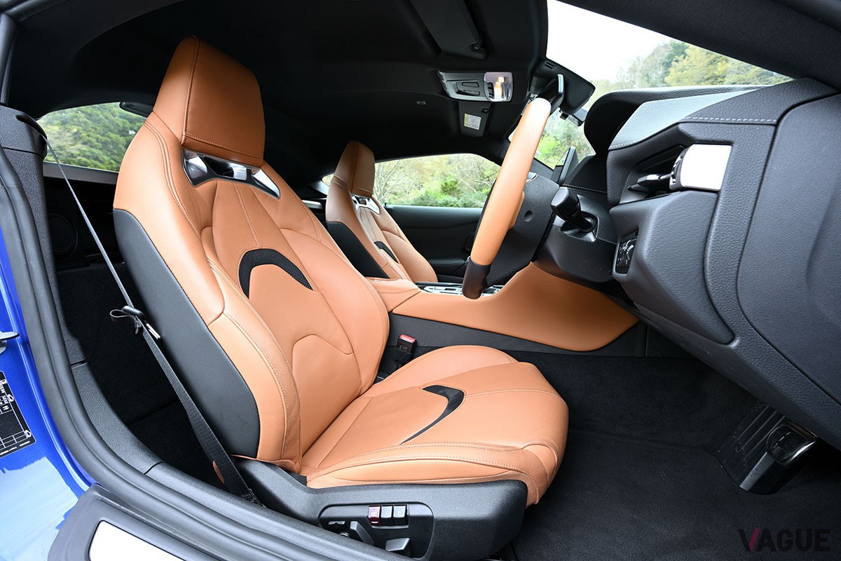 手の内で操る爽快感と限界走行時のダイレクト感が魅力的なMT仕様がラインナップに加わったトヨタ「GRスープラ」