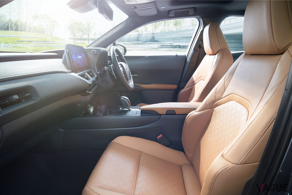 レクサス改良新型「UX300e」のインテリア