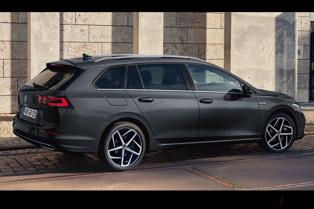 VW「ゴルフ」「ゴルフヴァリアント」に設定された特別仕様車「プレミアムエディション」