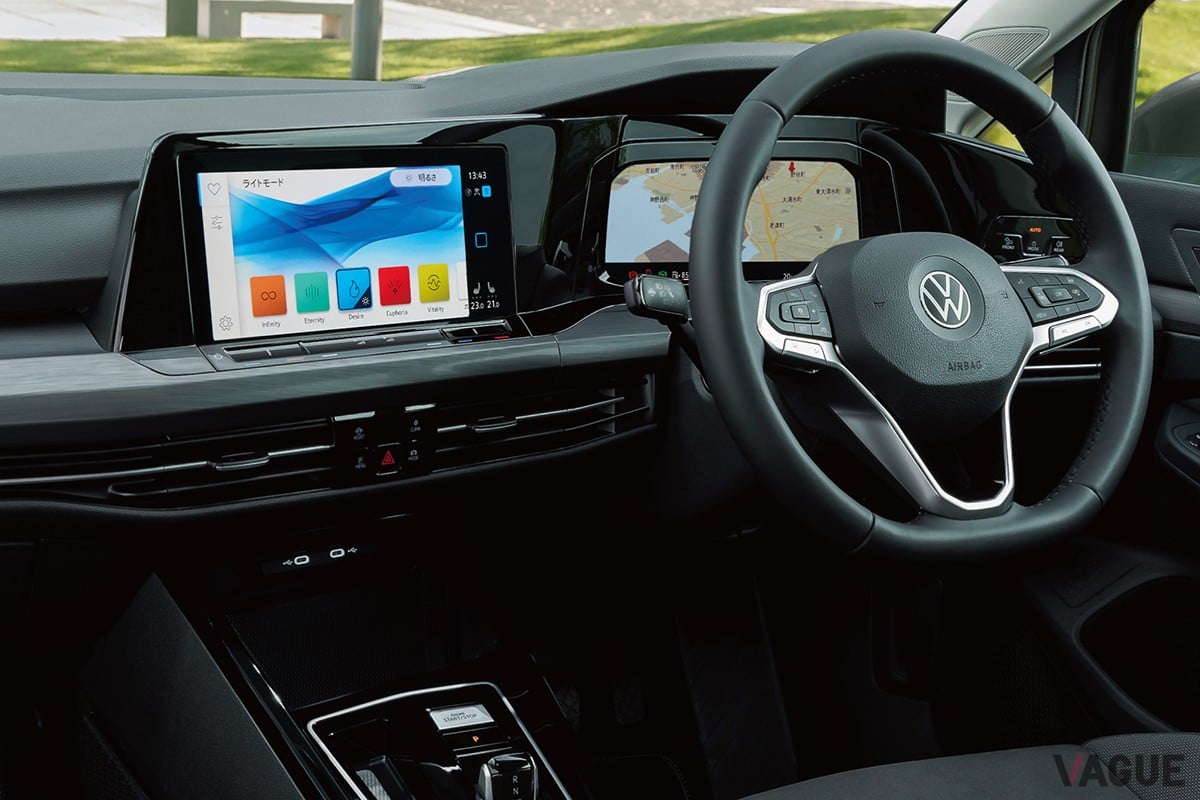 VW「ゴルフ」「ゴルフヴァリアント」に設定された特別仕様車「プレミアムエディション」のインテリア