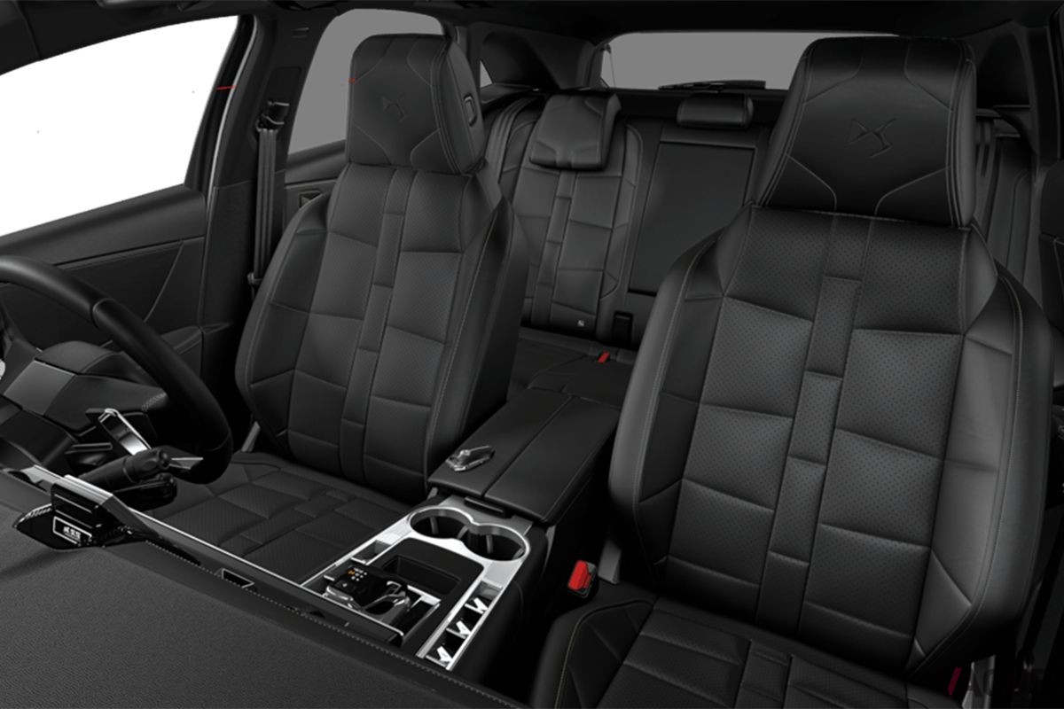 DSオートモビルのフラッグシップSUV 新型「DS7」のインテリア