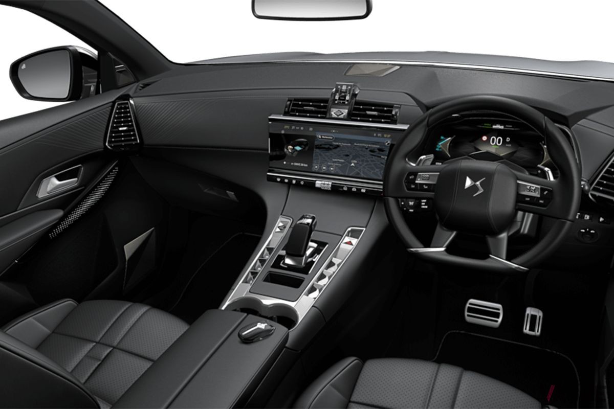 DSオートモビルのフラッグシップSUV 新型「DS7」のインテリア