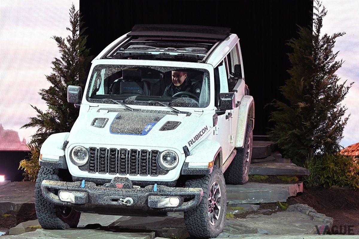 ジープ「ラングラー」2024年モデルの発表会の様子