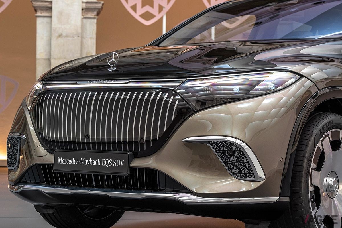 欧州市場で発売された新型メルセデス・マイバッハ「EQS680 SUV」