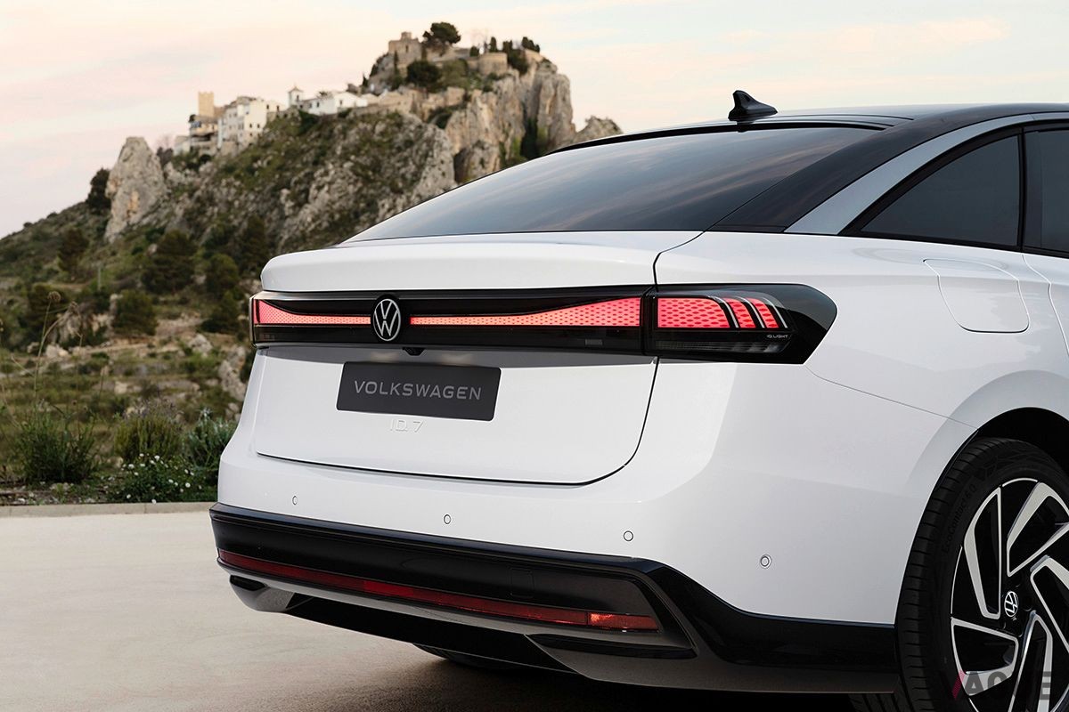 2023年4月に世界初公開されたVWの新型EVセダン「ID.7」