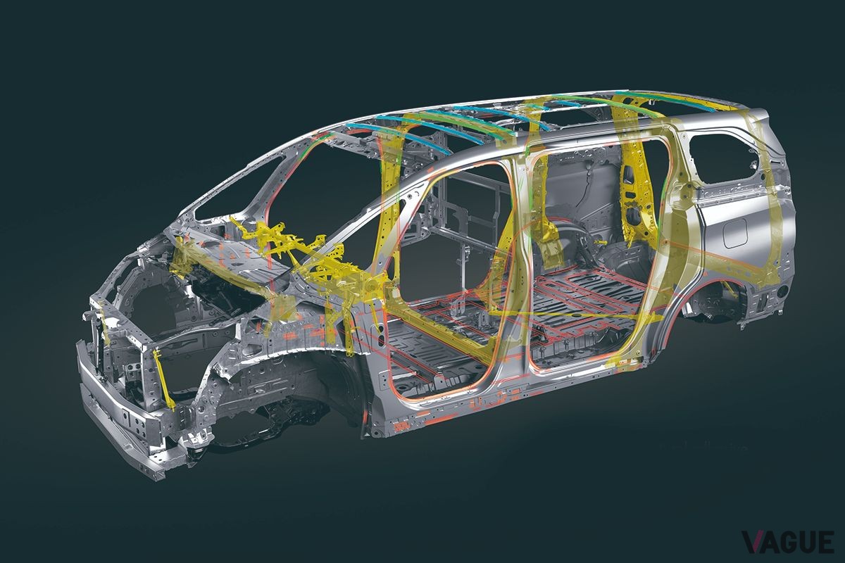 世界初公開されたレクサス新型「LM」（プロトタイプ）のボディ