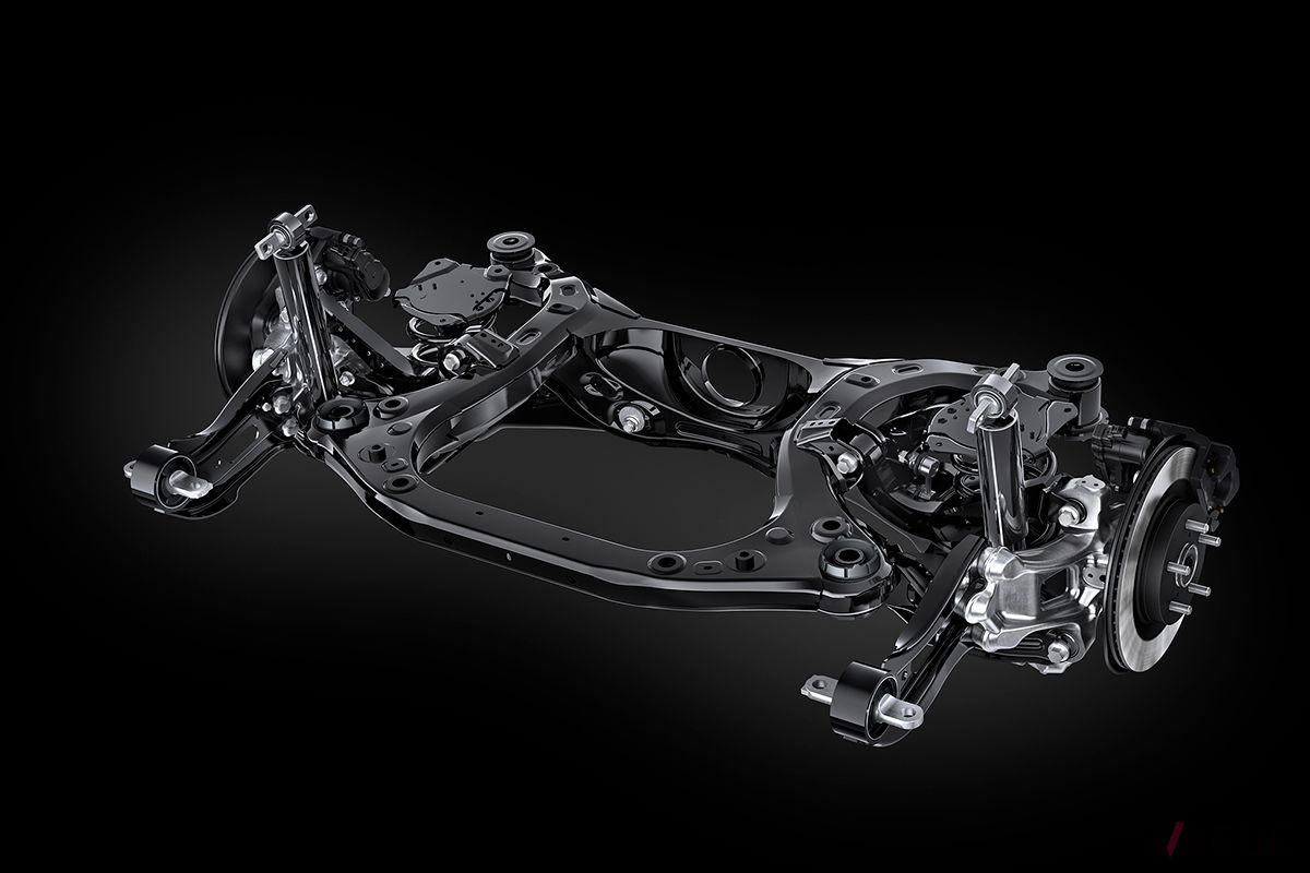 世界初公開されたレクサス新型「LM」（プロトタイプ）のリアサスペンション