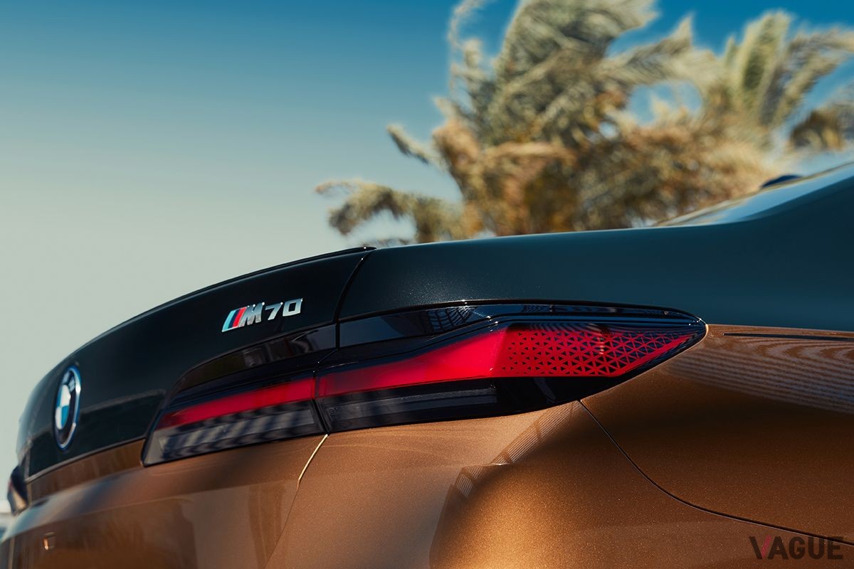 BMW新型「i7 M70 xDrive」
