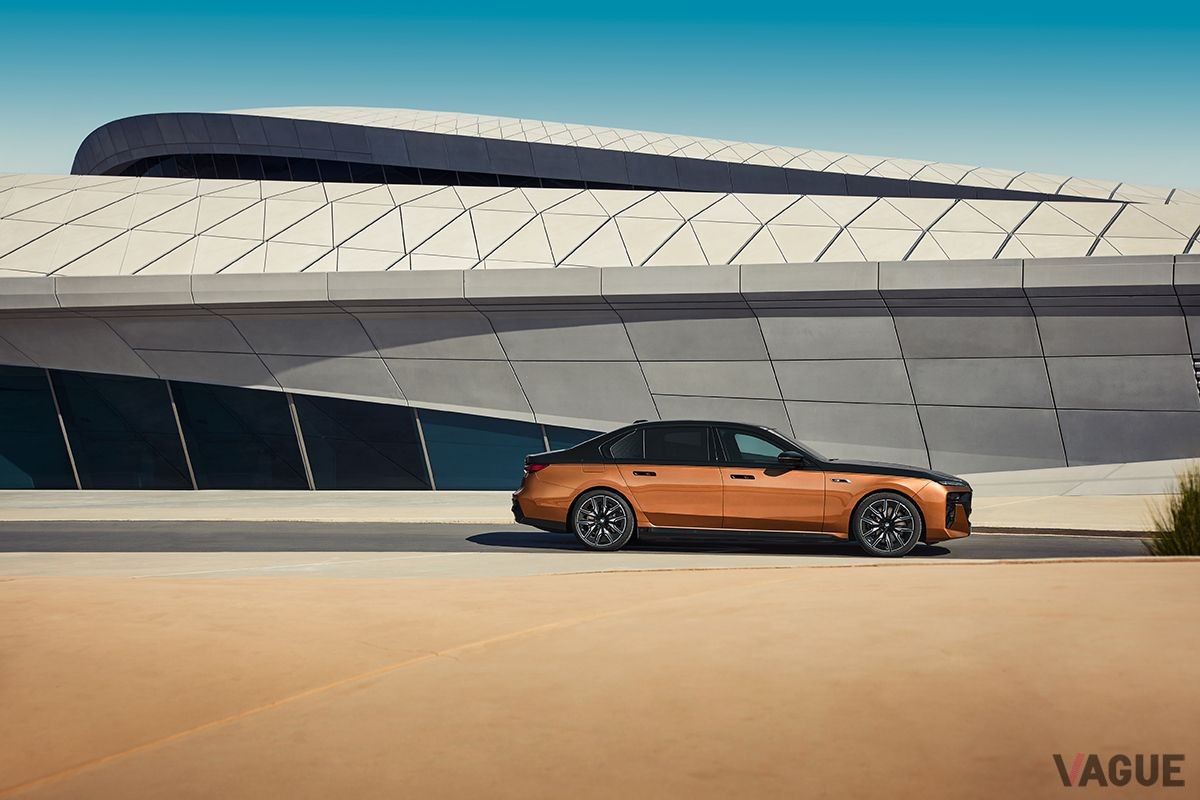 BMW新型「i7 M70 xDrive」