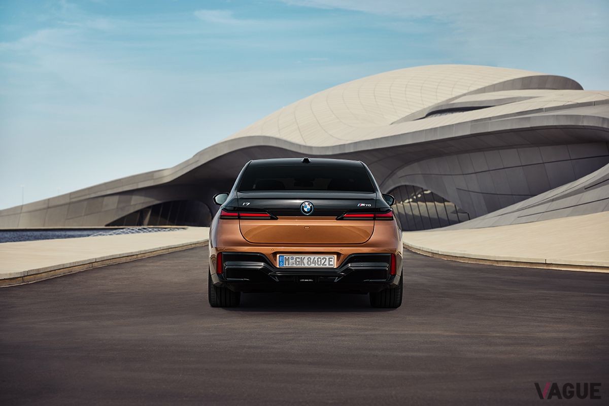 BMW新型「i7 M70 xDrive」