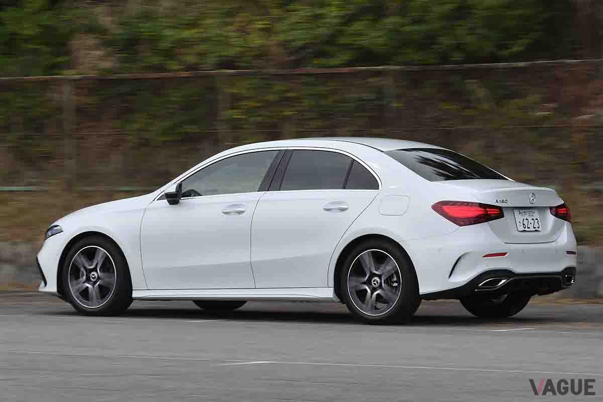 メルセデス・ベンツ改良新型「A180セダン」