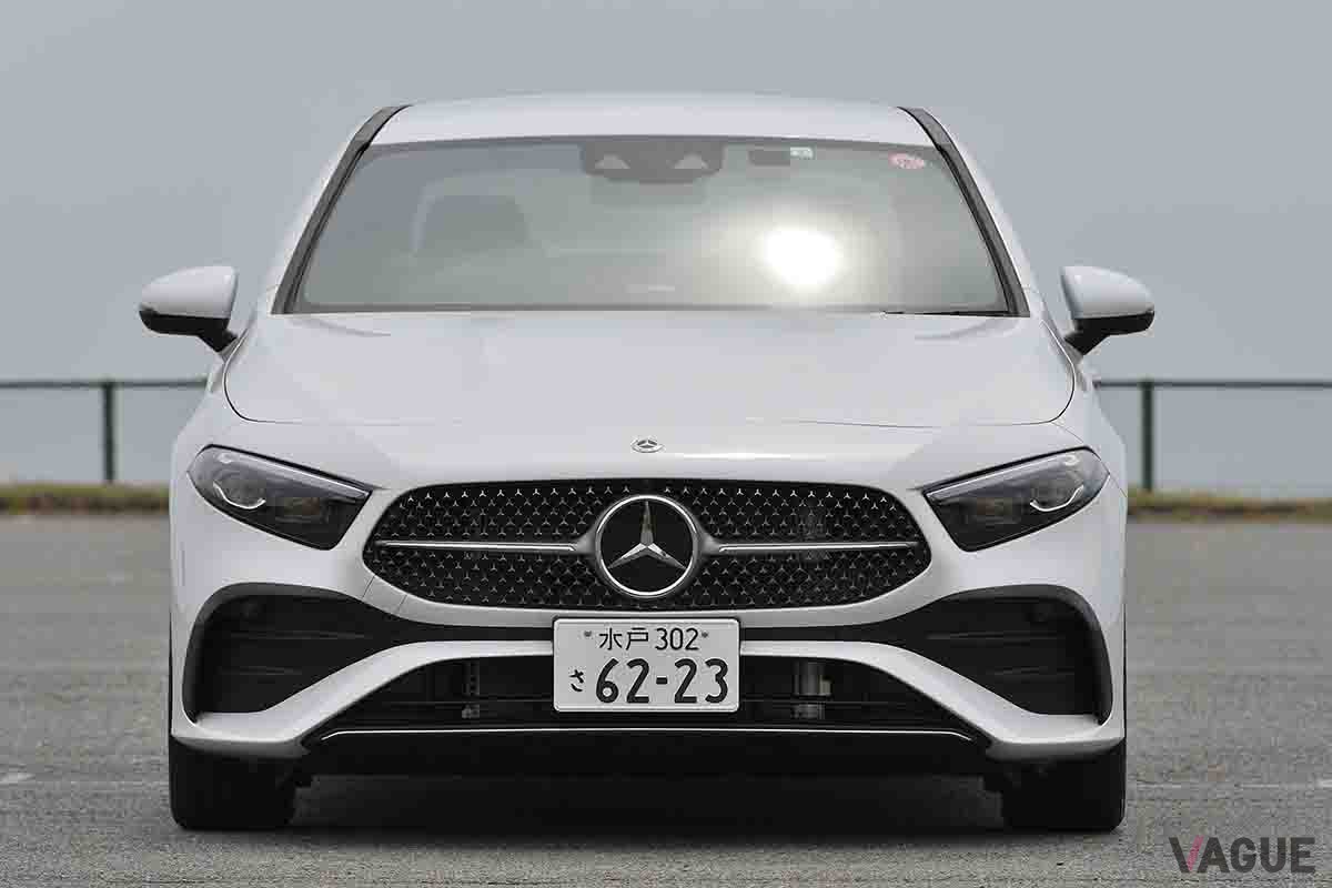 メルセデス・ベンツ改良新型「A180セダン」