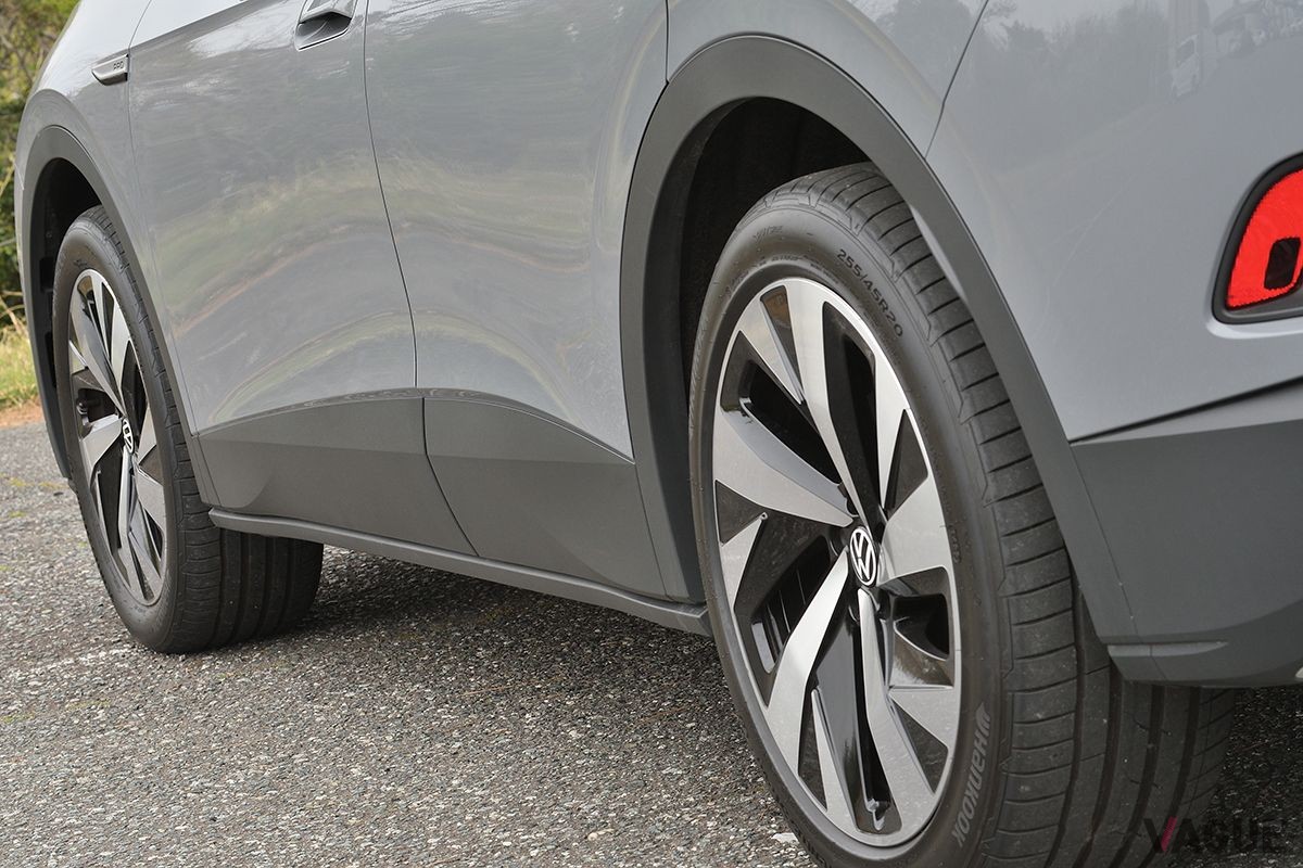 VW新型「ID.4プロ」