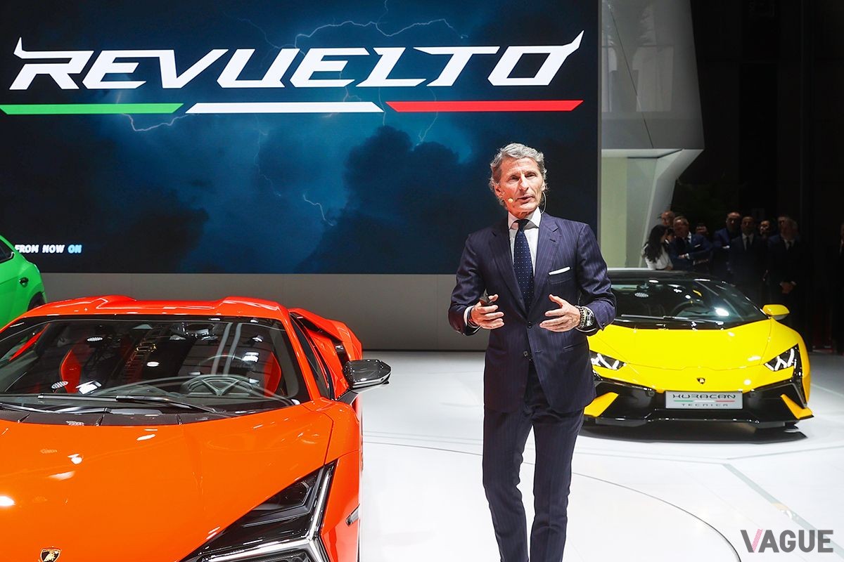 上海モーターショー2023でのアウトモビリ・ランボルギーニの会長兼CEOステファン・ヴィンケルマン氏