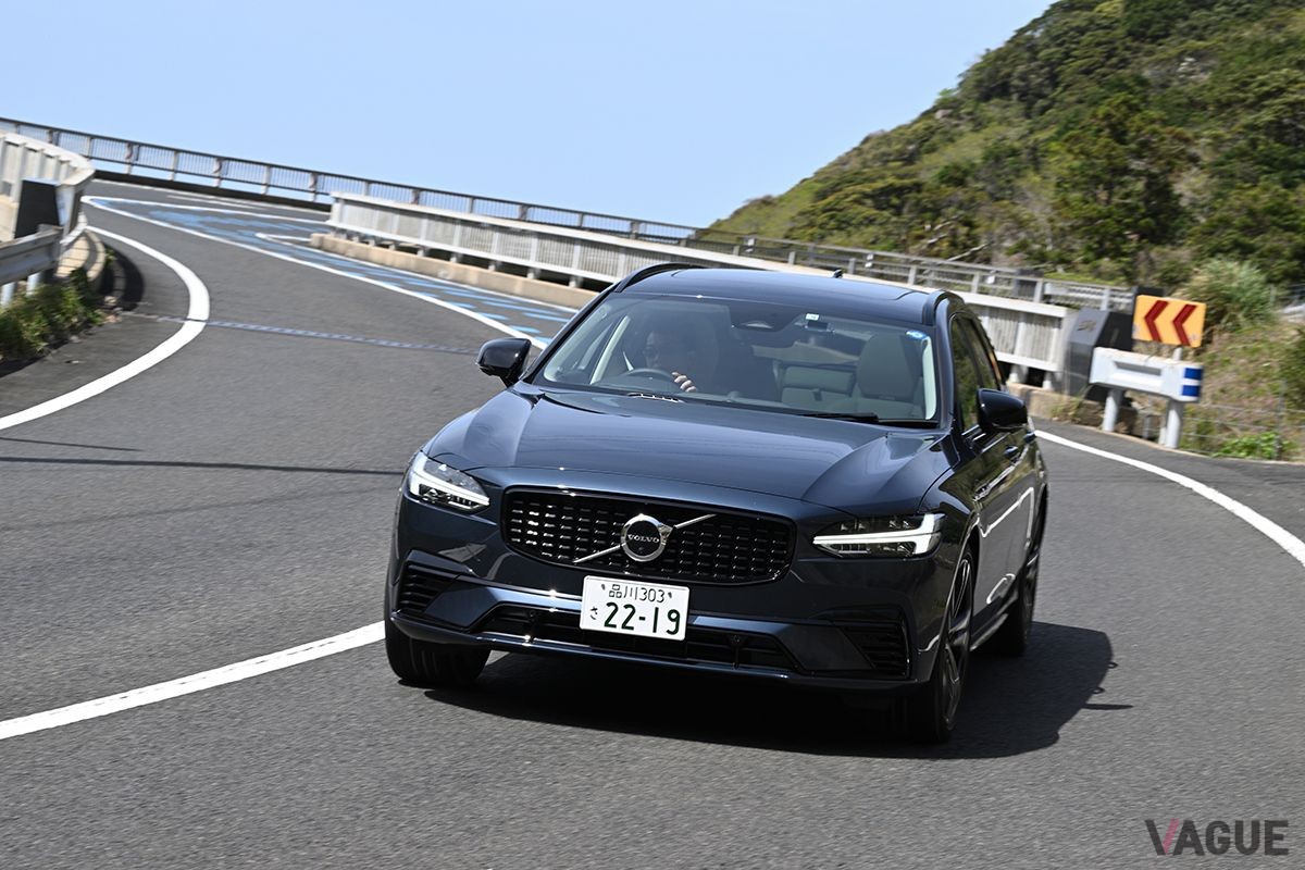 ボルボ「V90 RECHARGE ULTIMATE T8 AWD PLUG-IN HYBRID」