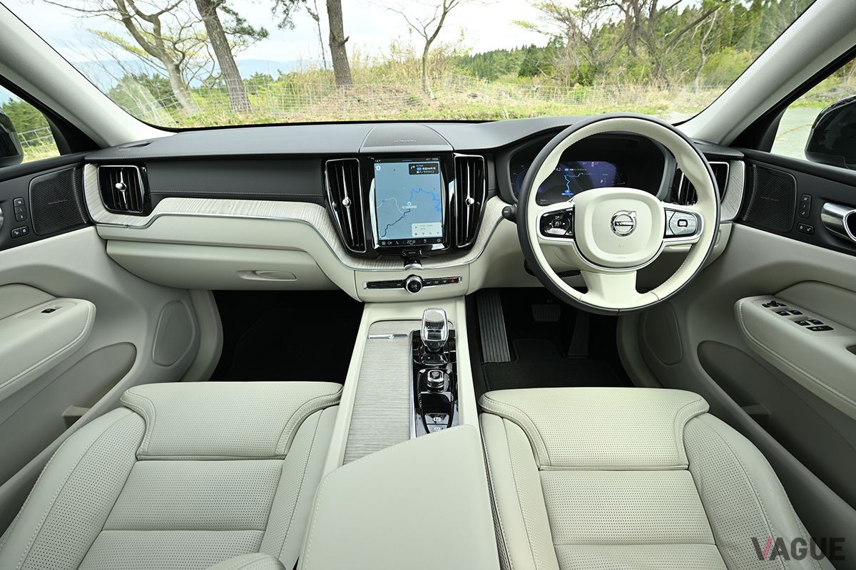 ボルボ「XC60 RECHARGE ULTIMATE T6 AWD PLUG-IN HYBRID」のインテリア