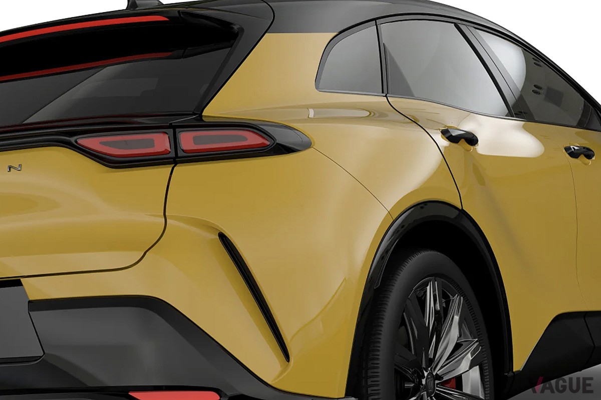 華やかなデザインをまとった内外装に、HEVとPHEVという2パワートレインを設定する新型SUVトヨタ「クラウン・スポーツ」