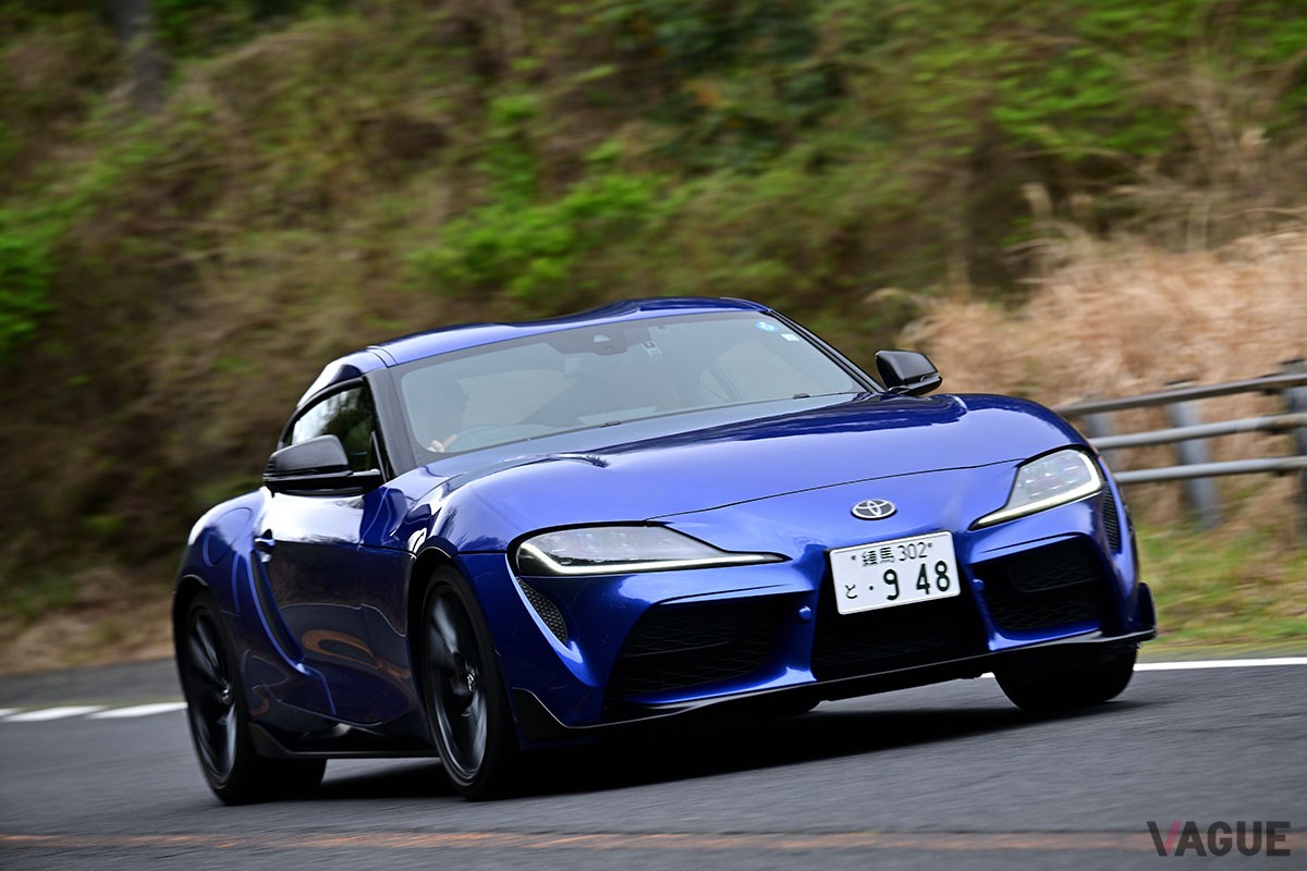 手の内で操る爽快感と限界走行時のダイレクト感が魅力的なMT仕様がラインナップに加わったトヨタ「GRスープラ」