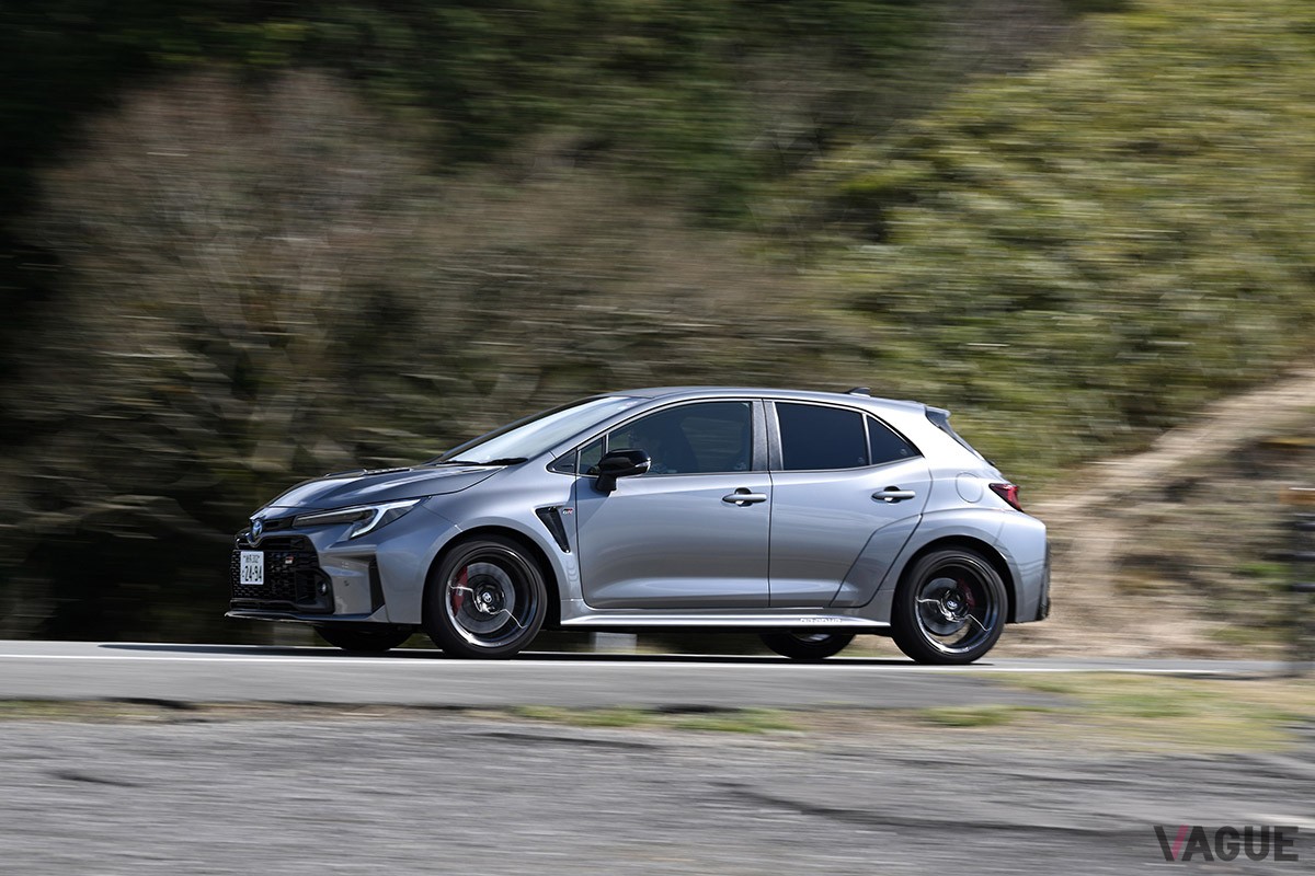 トヨタ「GRカローラ RZ」