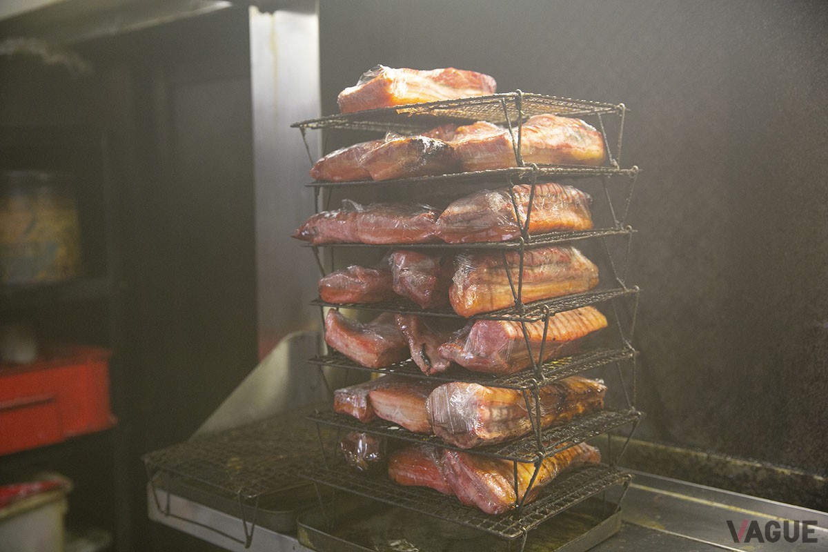 ピンク色なのがたまらない、自家製のチャーシュー。これがなくなり次第酔來丼など一部メニューは終了に