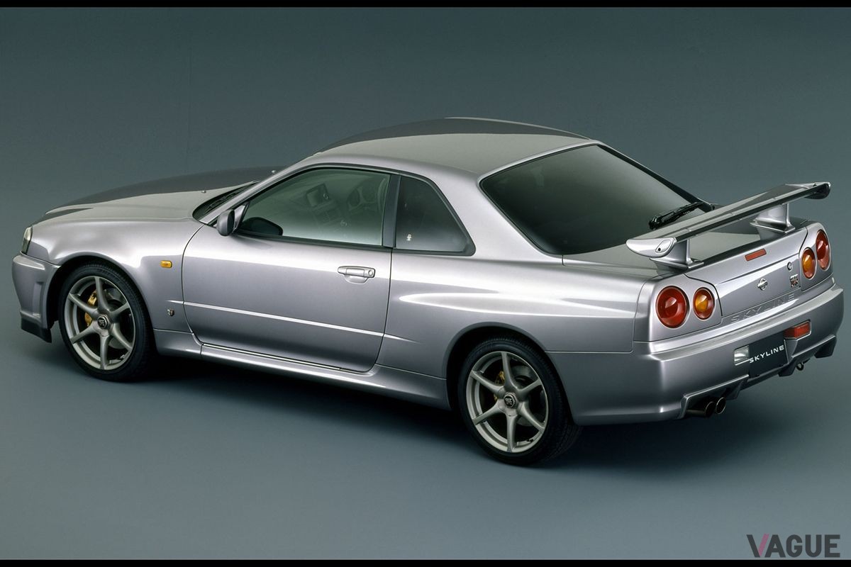 日産5代目「スカイラインGT−R」（BNR34型）