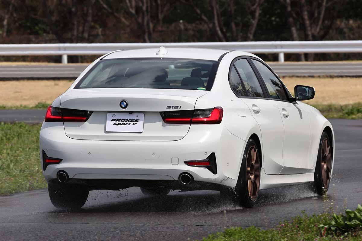 トーヨータイヤ「プロクセス・スポーツ2」を装着したBMW「318i」