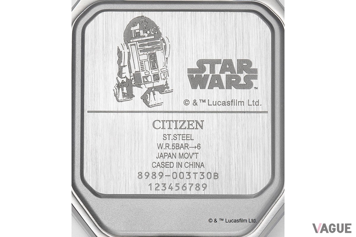 R2-D2をモチーフにした「JG2121-54A」。パっと見でわかるR2-D2感満載のデザイン。文字板にはドロイドをイメージした近未来的なフォントを使用
