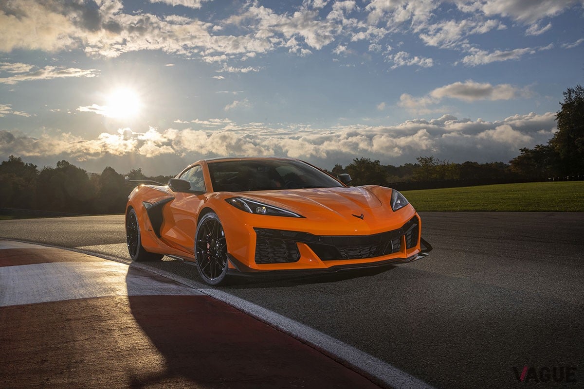 早期の日本上陸が期待されるシボレー「コルベットZ06」は670hp／623Nmを発生する5.5リッターV型8気筒DOHCエンジンを搭載