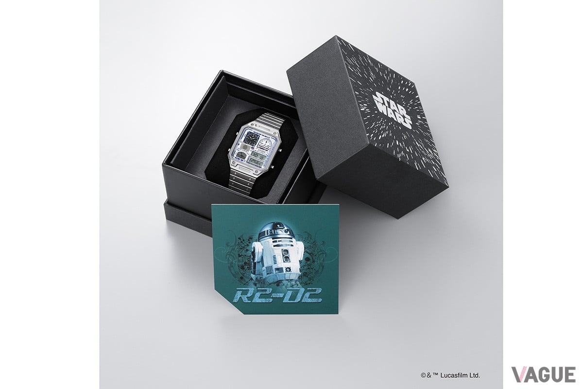 R2-D2をモチーフにした「JG2121-54A」。パっと見でわかるR2-D2感満載のデザイン。文字板にはドロイドをイメージした近未来的なフォントを使用