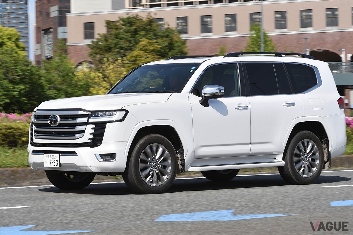 走行路面を判定し、自動でモード選択する「マルチテレインセレクト」の採用