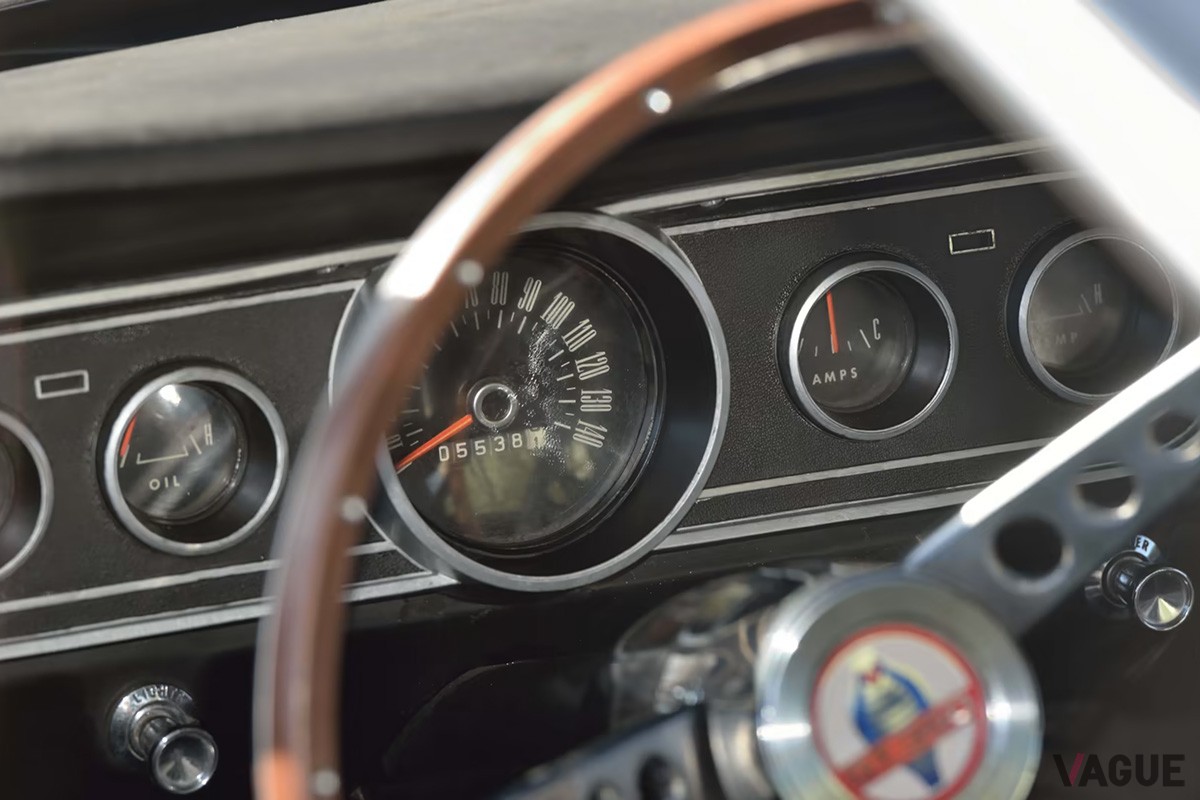 走行距離はわずか5538マイル（約8913km）とされている（C）Mecum Auctions