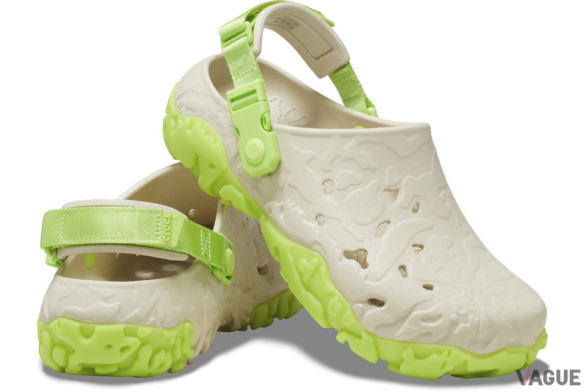 ヒールストラップにワンタッチで着脱できるバックルベルトを使用したクロックス「ALL-TERRAIN ATLAS CLOG」