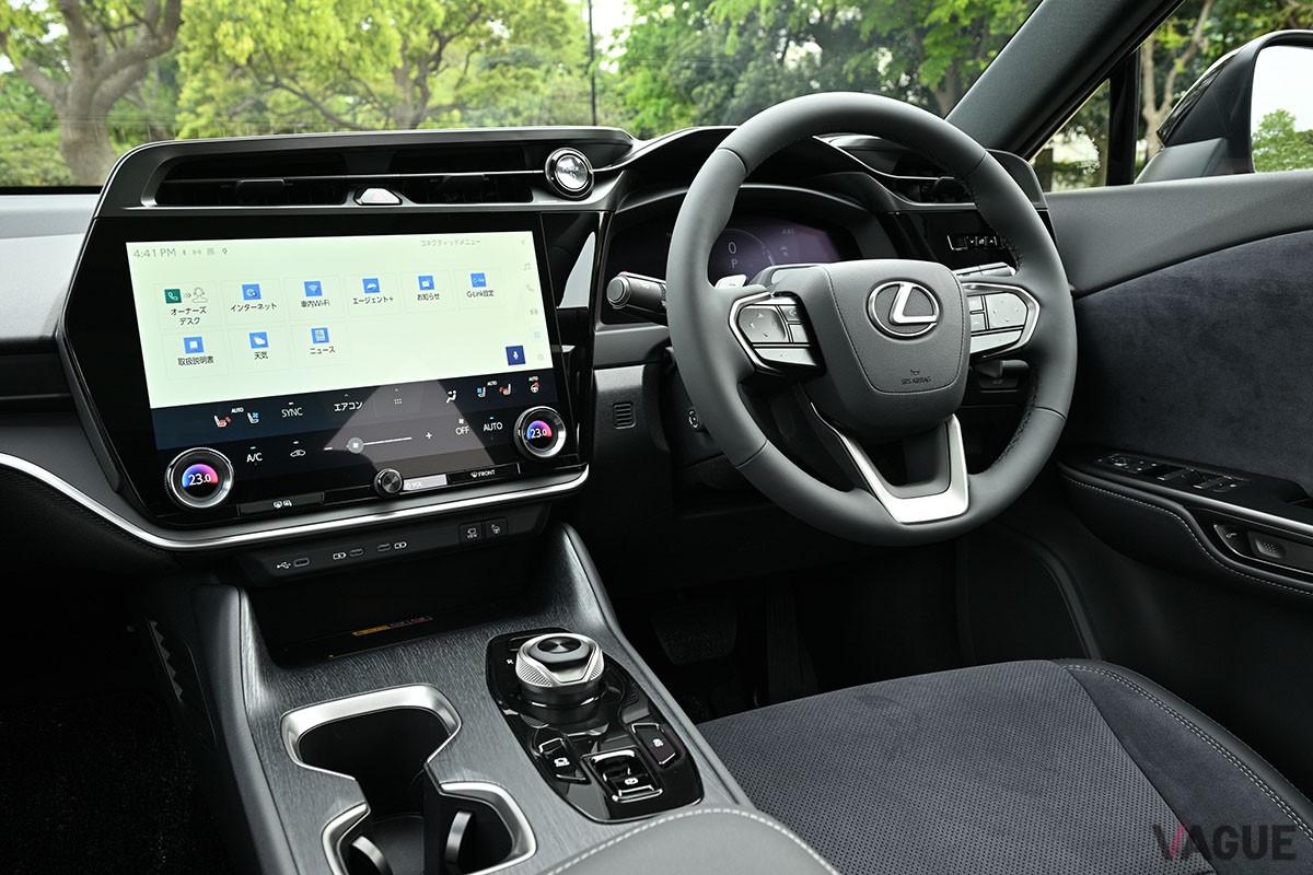 レクサスが理想とする、スッキリと澄んだドライブフィールを具現した電動SUV「RZ450e」